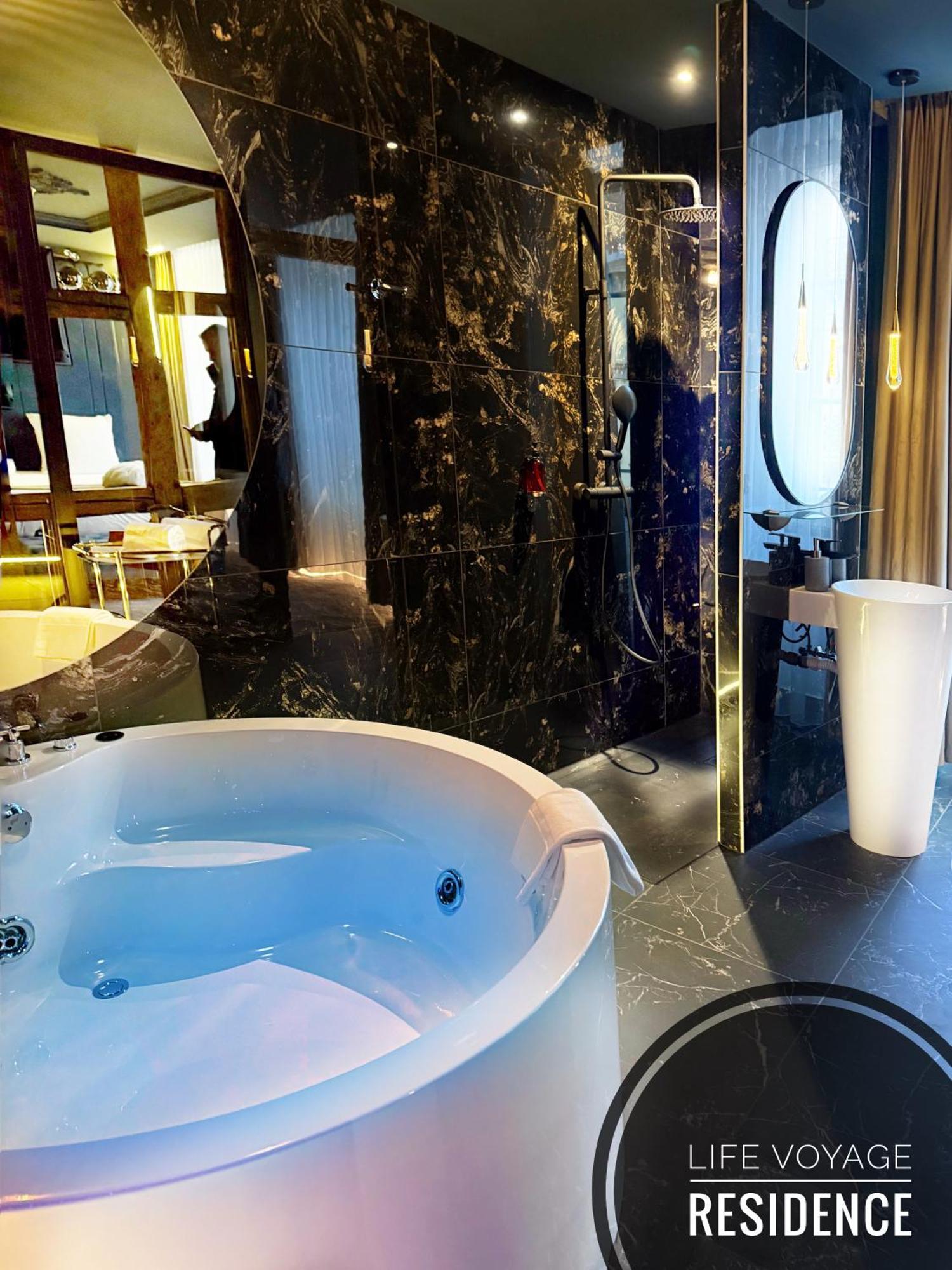 Life Voyage Residence & Spa - Strasbourg'S City Center Luxury Experience Екстер'єр фото
